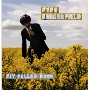 fyfe-dangerfield-fly-yellow-moon-492963